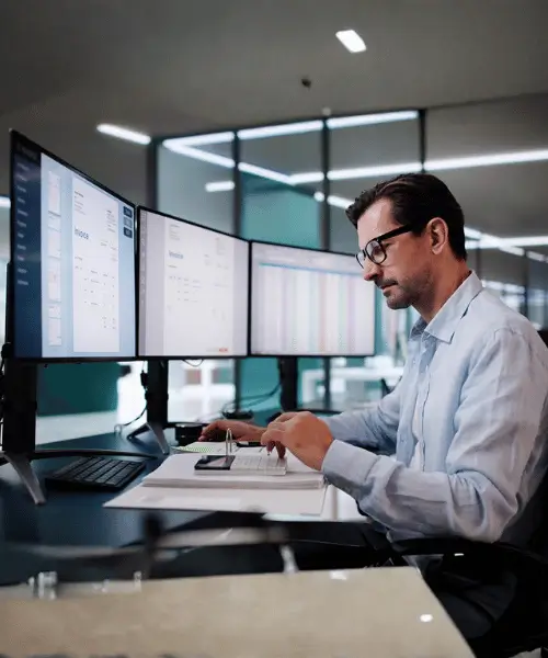 Gain Visibility Into Revenue Performance & Efficient Workflow